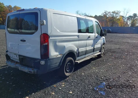 2015 Ford Transit-250 z USA, uszkodzony, nr VIN 1FTNR1ZMXFKB03513